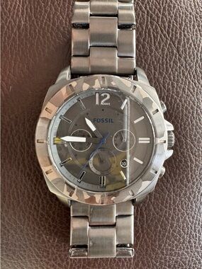 Men’s Fossil Stainless Steel Chronograph Watch – Gray Dial with Blue Second Hand